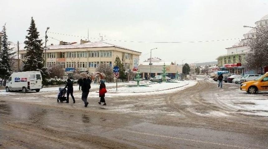 Yunak Kara Teslim Oldu