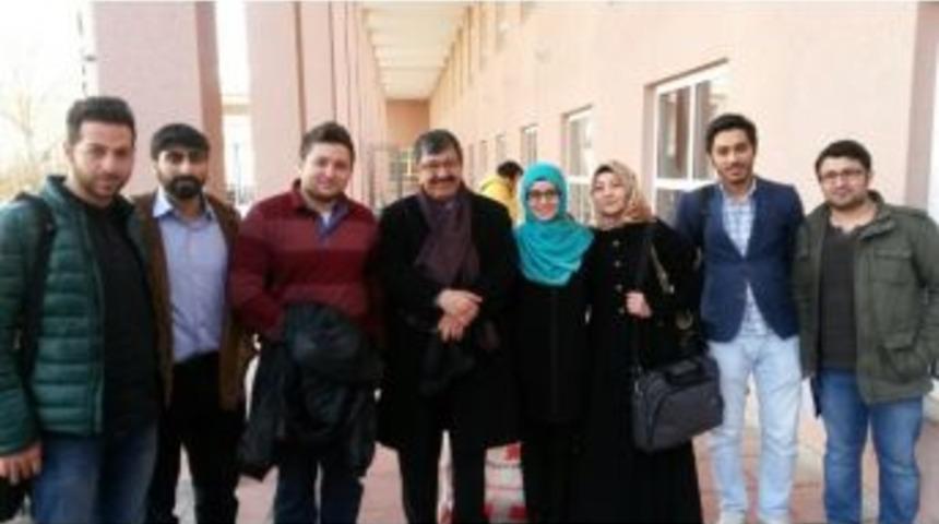 &Uuml;nl&uuml; Edebiyat&ccedil;ı Ve Avukat Hayati İnan&ccedil;: