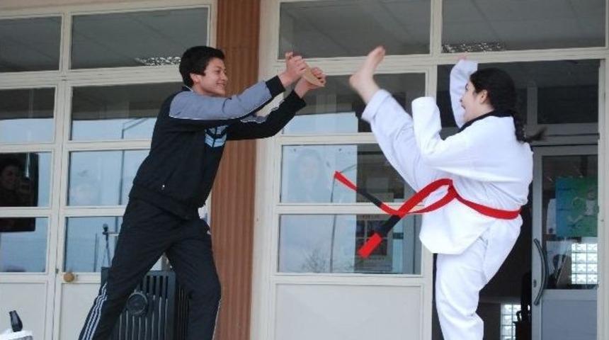 &Ouml;ğrenciler Nevruz&rsquo;u Kutladı