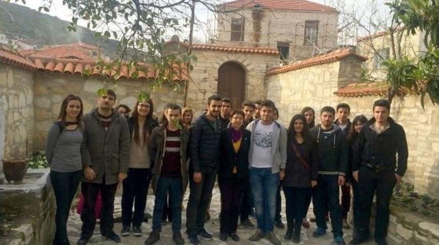 S&ouml;ke Belediyesi Semt Evi &Uuml;niversite &Ouml;ğrencilerini Ağırladı