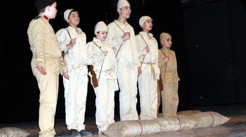 &Ouml;ğrenciler Duygulandırdı