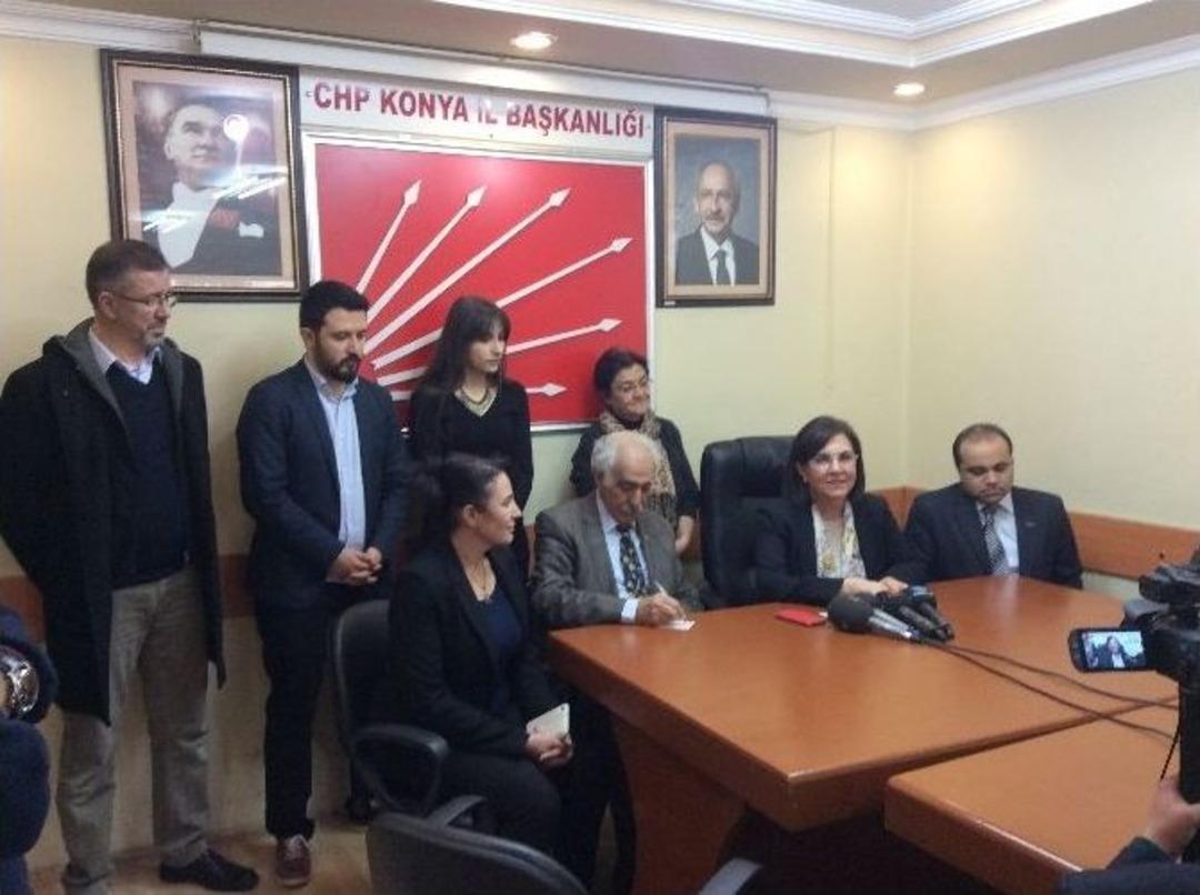 Chp Parti Meclisi &Uuml;yesi Prof. Dr. Gaye Usluer Sandık &Ccedil;evresi Sorumluları Ve Mahalle Temsilcileri Eğitimini S&uuml;rd&uuml;r&uuml;yor
