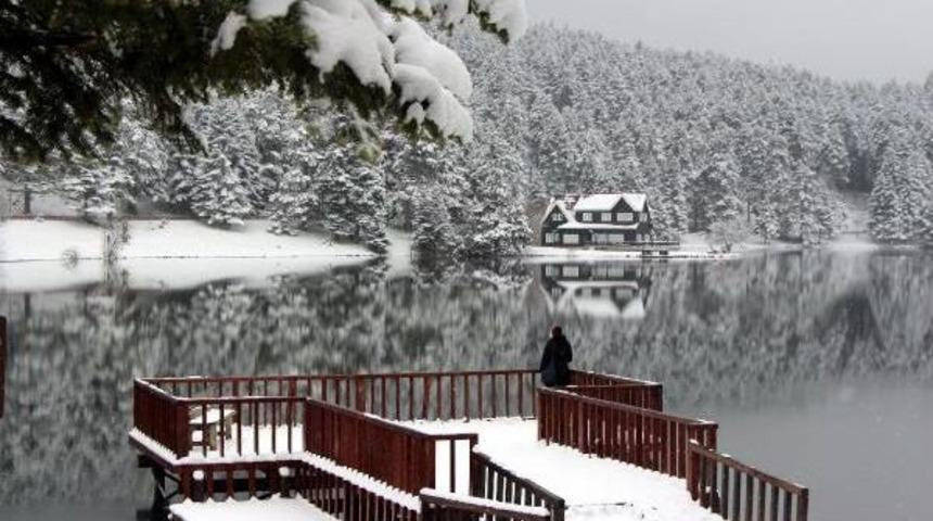 G&ouml;lc&uuml;k'te Kar G&uuml;zelliği