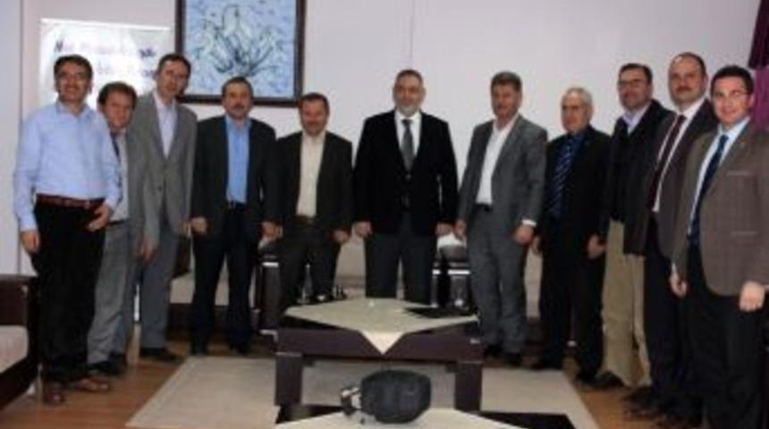 Milletvekili Aday Adayı Recep Hacıey&uuml;poğlu Ziyaretlerini S&uuml;rd&uuml;r&uuml;yor