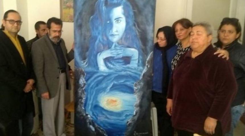Sakaryalı Ressam &Ouml;zgecan&rsquo;ın Tablosunu Ailesine Ulaştırdı