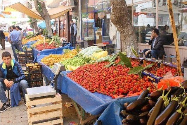 Esnaftan Belediyeye Semt Pazarı Tepkisi