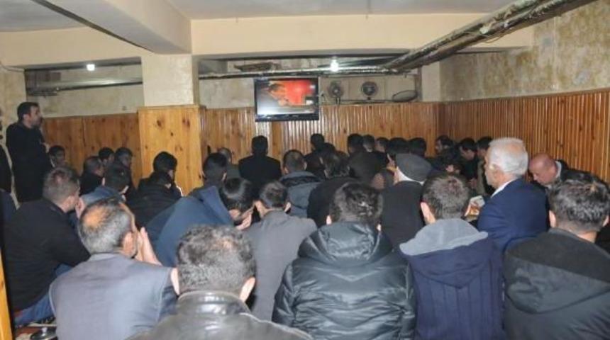 Hakkarililer, &Ouml;calan'ın Mesajın Dikkatle Dinledi