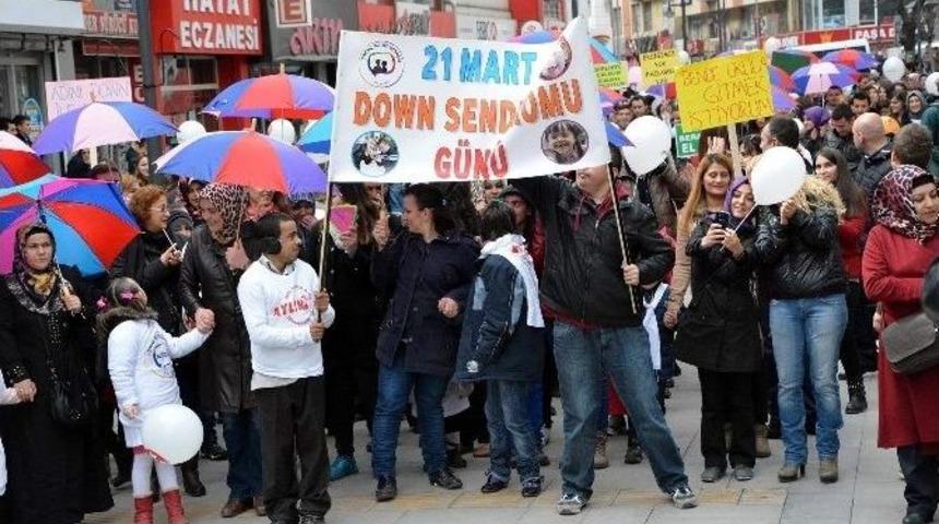 Karab&uuml;k&rsquo;te &rsquo;down Sendromu G&uuml;n&uuml;&rsquo; Y&uuml;r&uuml;y&uuml;ş&uuml;