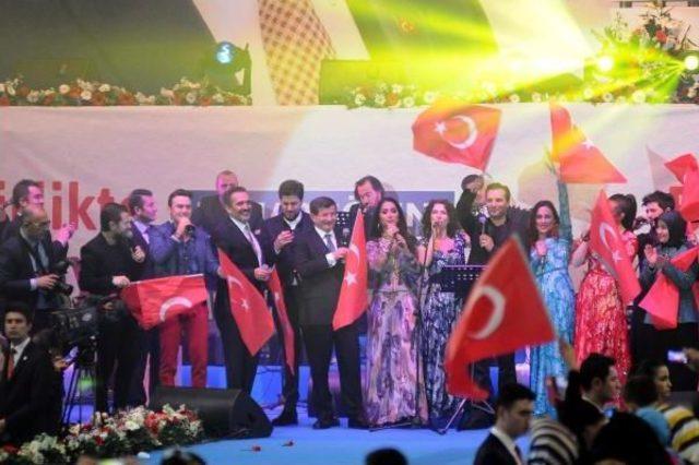 Davutoğlu ndan "memleketim" Şarkısı 3