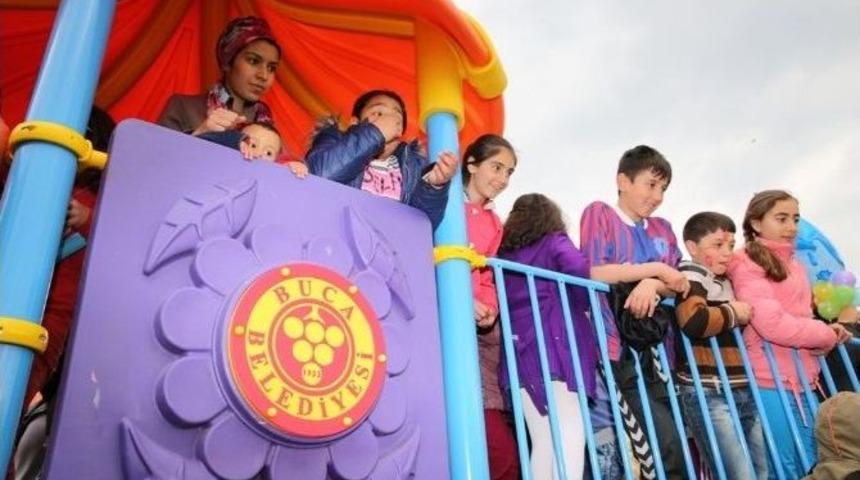 Buca&rsquo;da, Engelli Temalı Park Bahar Havasında A&ccedil;ıldı