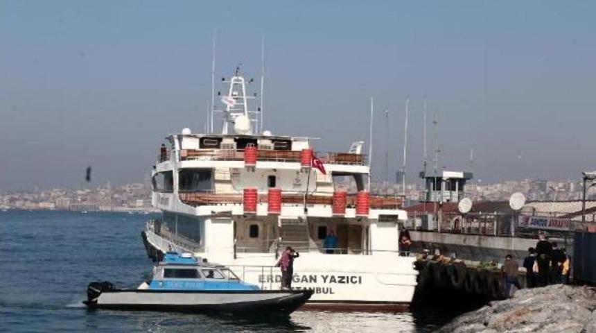 &Uuml;sk&uuml;dar'da Denizde Ceset Bulundu