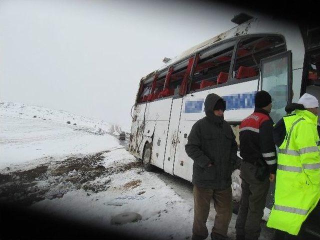 Kayseri’de Otobüs Devrildi: 1 Ölü, 18 Yaralı