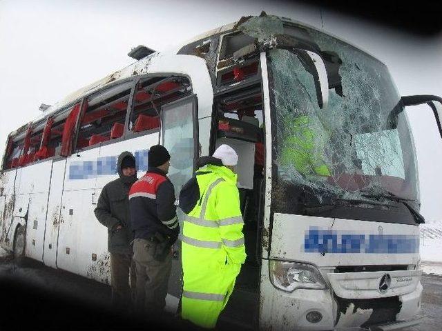 Kayseri’de Otobüs Devrildi: 1 Ölü, 18 Yaralı