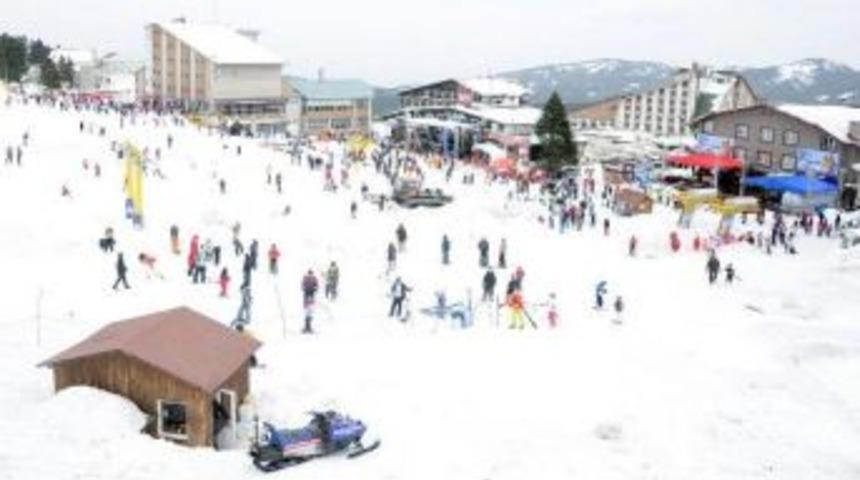 Uludağ'a D&uuml;n Gece 70 Santim Kar Yağdı