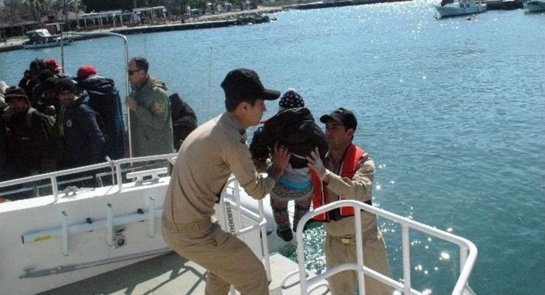 Botları Batan 38 G&ouml;&ccedil;men Adada Bulundu