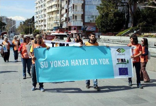 Antalya’da 10 Kişilik “su” Yürüyüşü