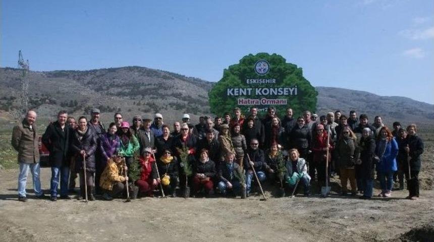 Eskişehir Kent Konseyi&rsquo;nden 2 Bin Kara &Ccedil;am Fidanı