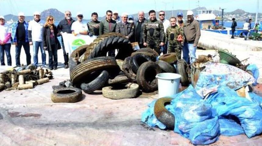 Yalıkavak'ta Deniz Dibi Temizlendi