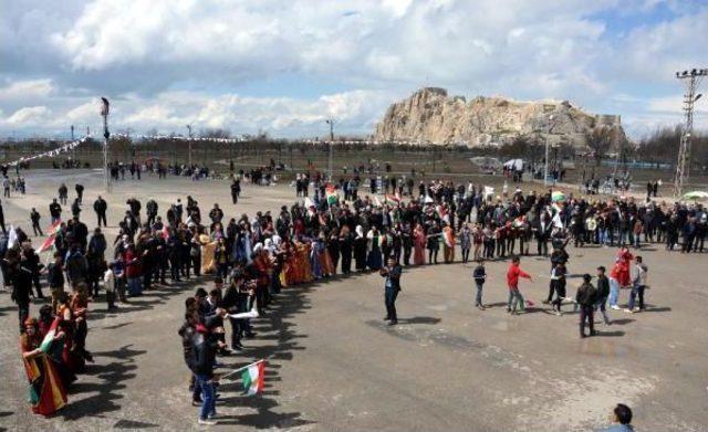 Van'da, Kürdistan Özgürlük Partisi Nevruz Kutladı