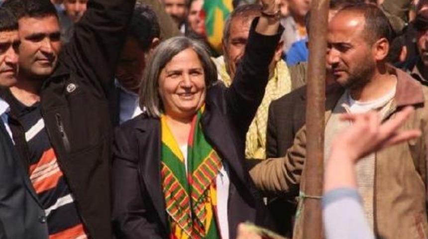 İzmir G&uuml;ndoğdu'da Ilk Nevruz Kutlaması (2)