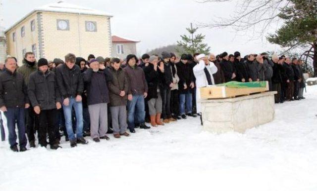 Annesinin Böbreği Ile Hayata Tutunan Üniversiteli Samet, Kalp Krizinden Öldü