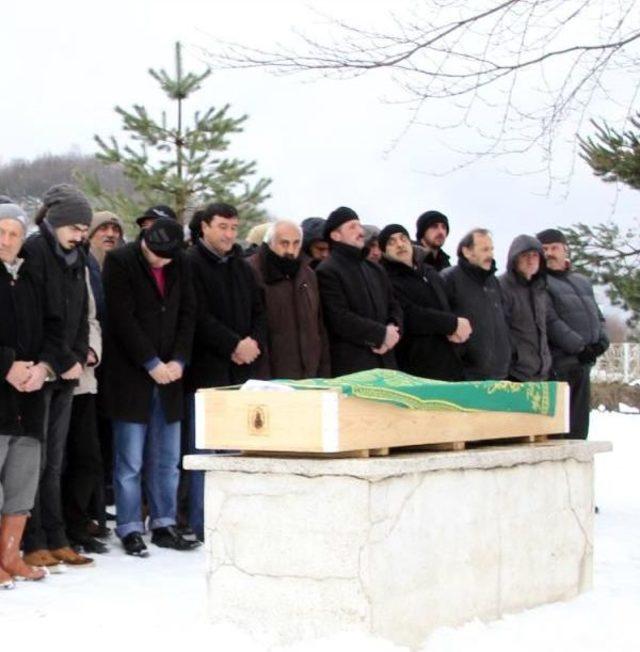 Annesinin Böbreği Ile Hayata Tutunan Üniversiteli Samet, Kalp Krizinden Öldü