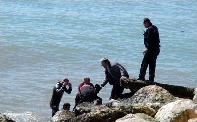 Kocasıyla Tartıştı İntihara Kalkıştı