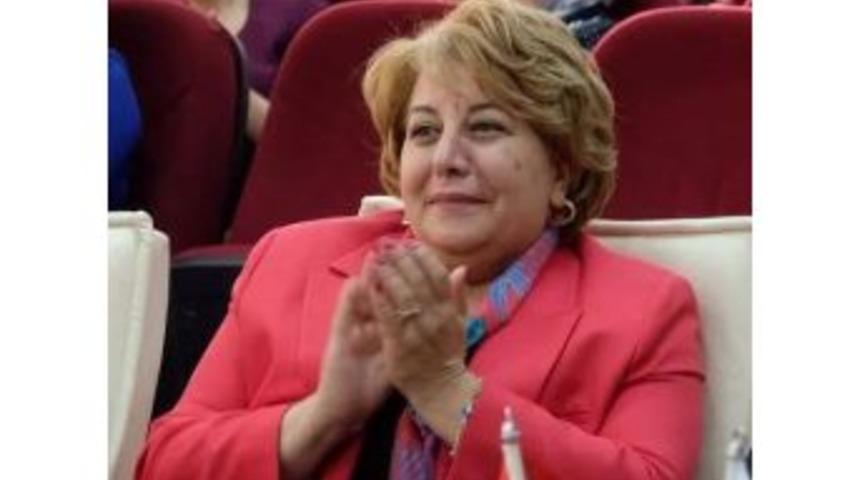 Chp Afyonkarahisar İl Kadın Kolları Başkanı Görevinden İstifa Etti