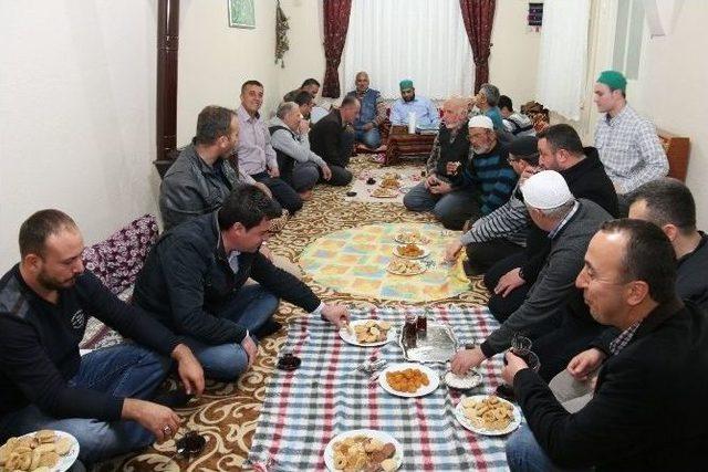 Osmanlı Ocakları&rsquo;ndan Uşşaki Vakfı&rsquo;na Ziyaret 1