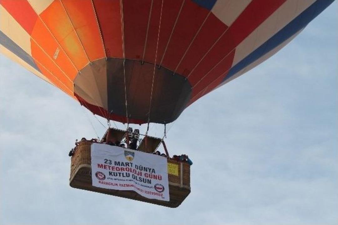 Kapadokya&rsquo;da Balonlar Meteoroloji Pankartlarıyla U&ccedil;tu
