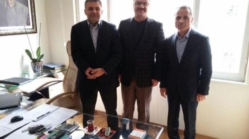 İskenderoğlu Sivil Toplum &Ouml;rg&uuml;tlerine Ziyaretlerini S&uuml;rd&uuml;r&uuml;yor