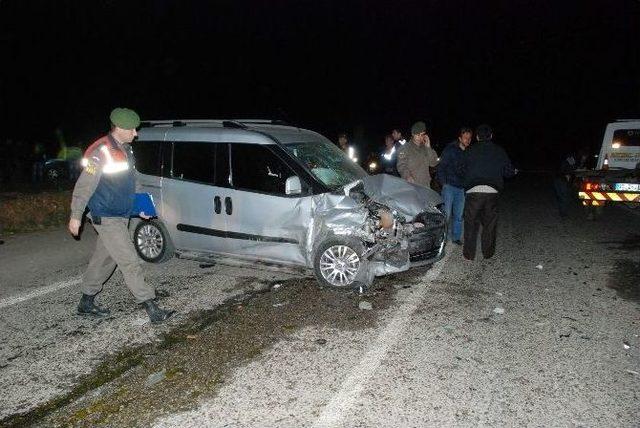 Bayındır’da Zincirleme Kaza: 1 Ölü, 6 Yaralı