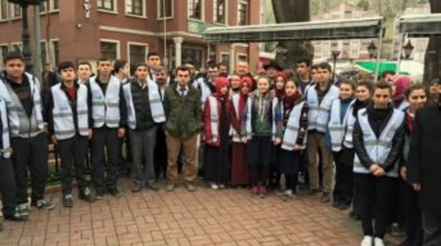 Yaşlılara Saygı Haftası&rsquo;nda Poşet Taşıma Etkinliği Yapıldı