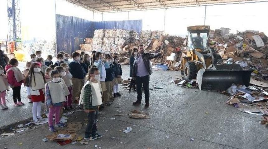 &Ouml;ğrenciler, Muratpaşa Belediyesi Geri D&ouml;n&uuml;ş&uuml;m Tesisini İnceledi