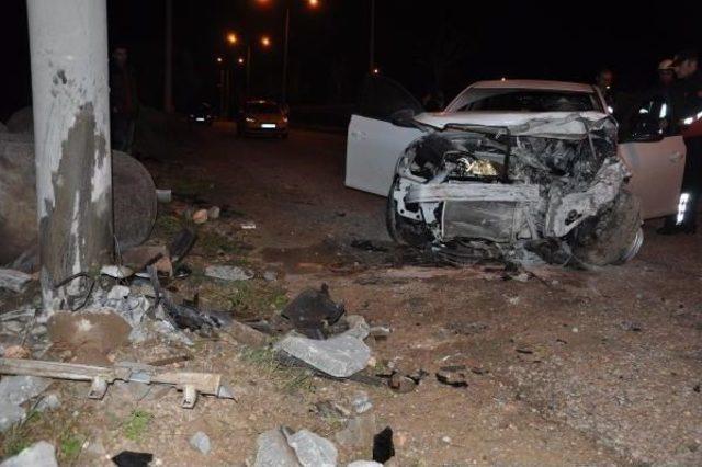 Alkollü Sürücü Polisten Kaçarken Kaza Yaptı
