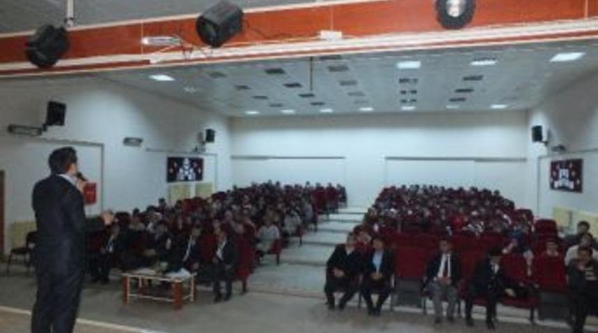 Pasinler Gen&ccedil; Memur-sen Madde Bağımlılığı Konulu Seminer D&uuml;zenledi