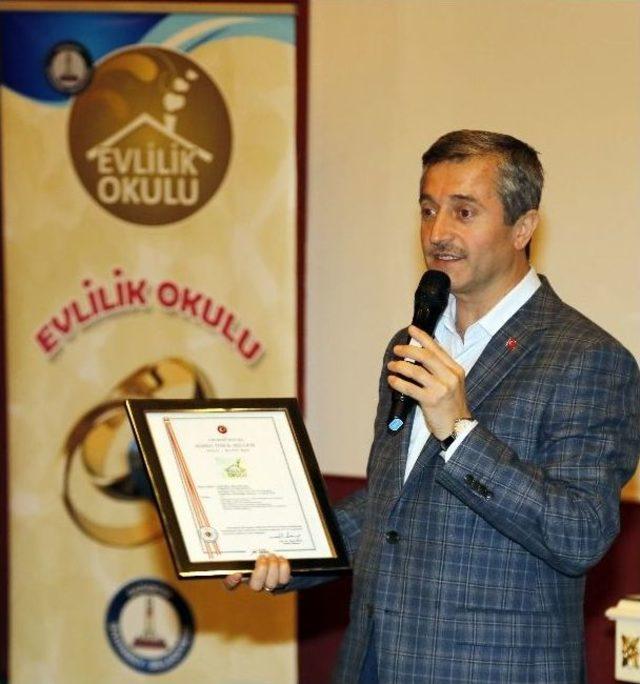 Evlilik Okulu’na İlgi