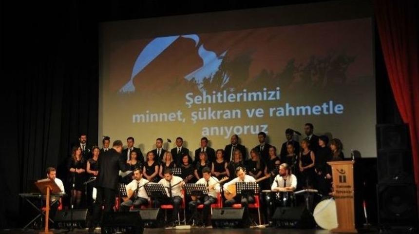 T&uuml;rk&uuml;ler &Ccedil;anakkale Şehitleri İ&ccedil;in Okundu