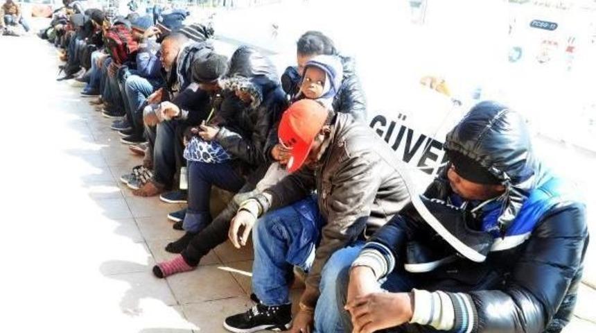 Coast Guard Rescues 38 Immigrants Off Bodrum Coast