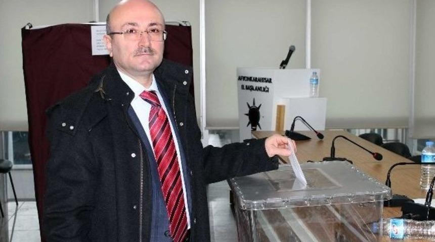 Ak Parti Afyonkarahisar İl Teşkilatından &Ouml;rnek &ldquo;demokrasi&rdquo; Uygulaması