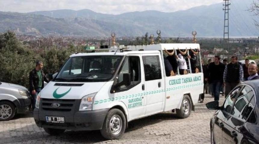 Cinnet Getiren Anne 2 &Ccedil;ocuğunu &Ouml;ld&uuml;rd&uuml; (3)