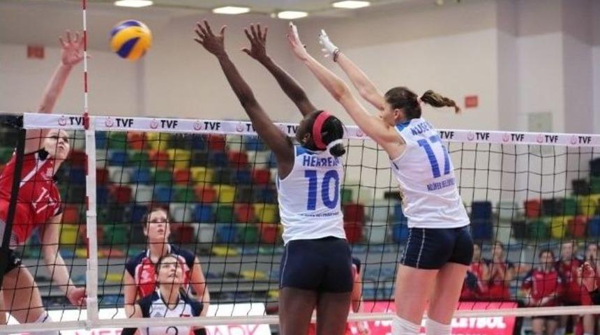 T&uuml;rkiye Kadınlar Voleybol Ligi&rsquo;ne Nil&uuml;fer Damgası