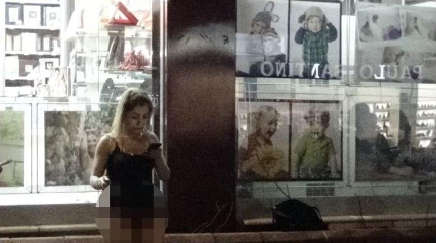 &Uuml;zerine Benzin D&ouml;ken Kadın, Kendini Yakmak İstedi