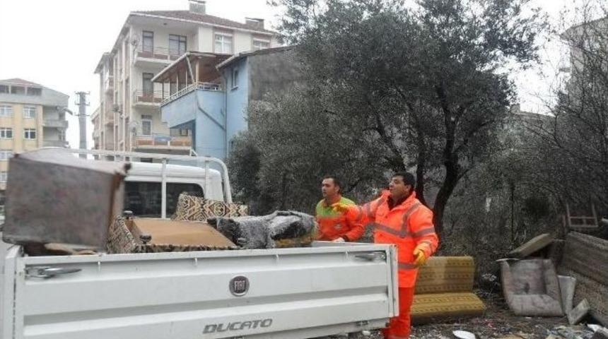 K&ouml;rfez&rsquo;de Temizlik Mesaisi Bitmiyor