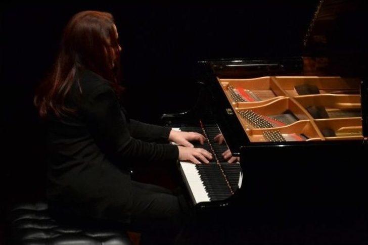 Gazeteci Çetin Emeç, Beşiktaş’ta Anıldı G4