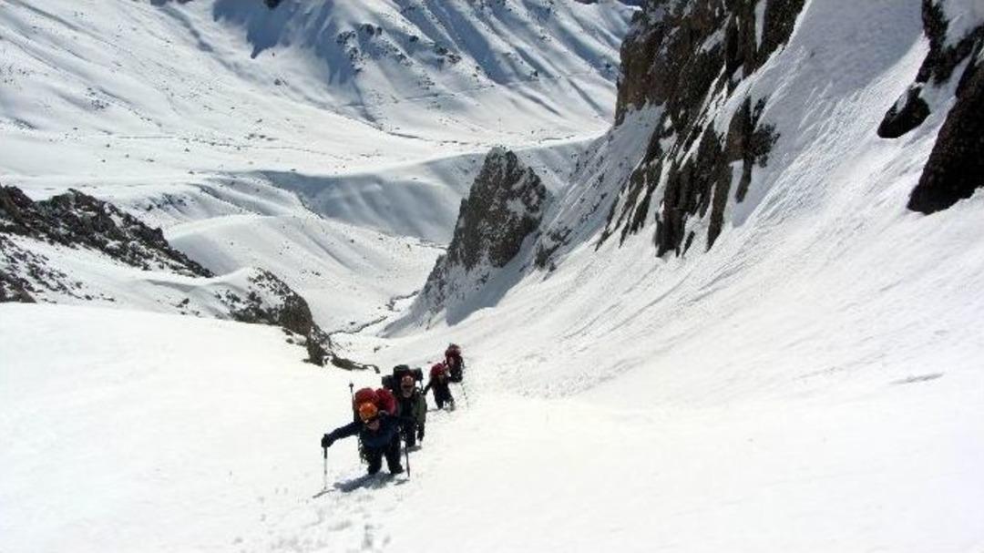 (&ouml;zel Haber) Bir Zamanlar Silahların Yankılandığı Dağlar Artık Dağcılara Kaldı