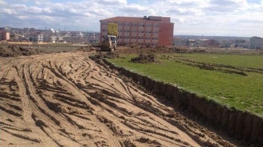 Kapaklı&rsquo;da Kız Meslek Lisesi İ&ccedil;in İlk Kazma Vuruldu