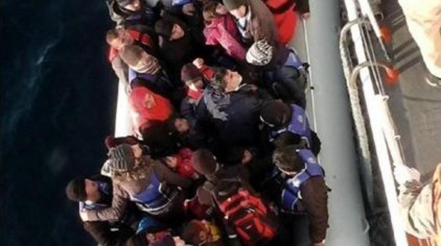 Ege Denizi'nde 362 Ka&ccedil;ak Yakalandı