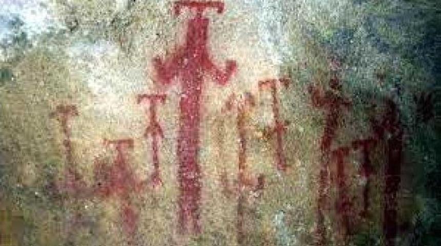 Spray Paint On Ancient Rocks Elicits Reaction