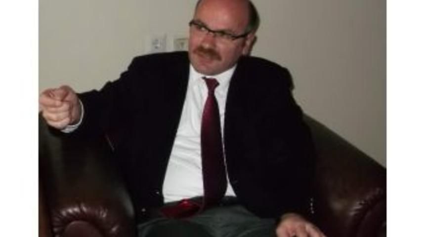 İskenderoğlu, Sorumluluğunun Bilincinde